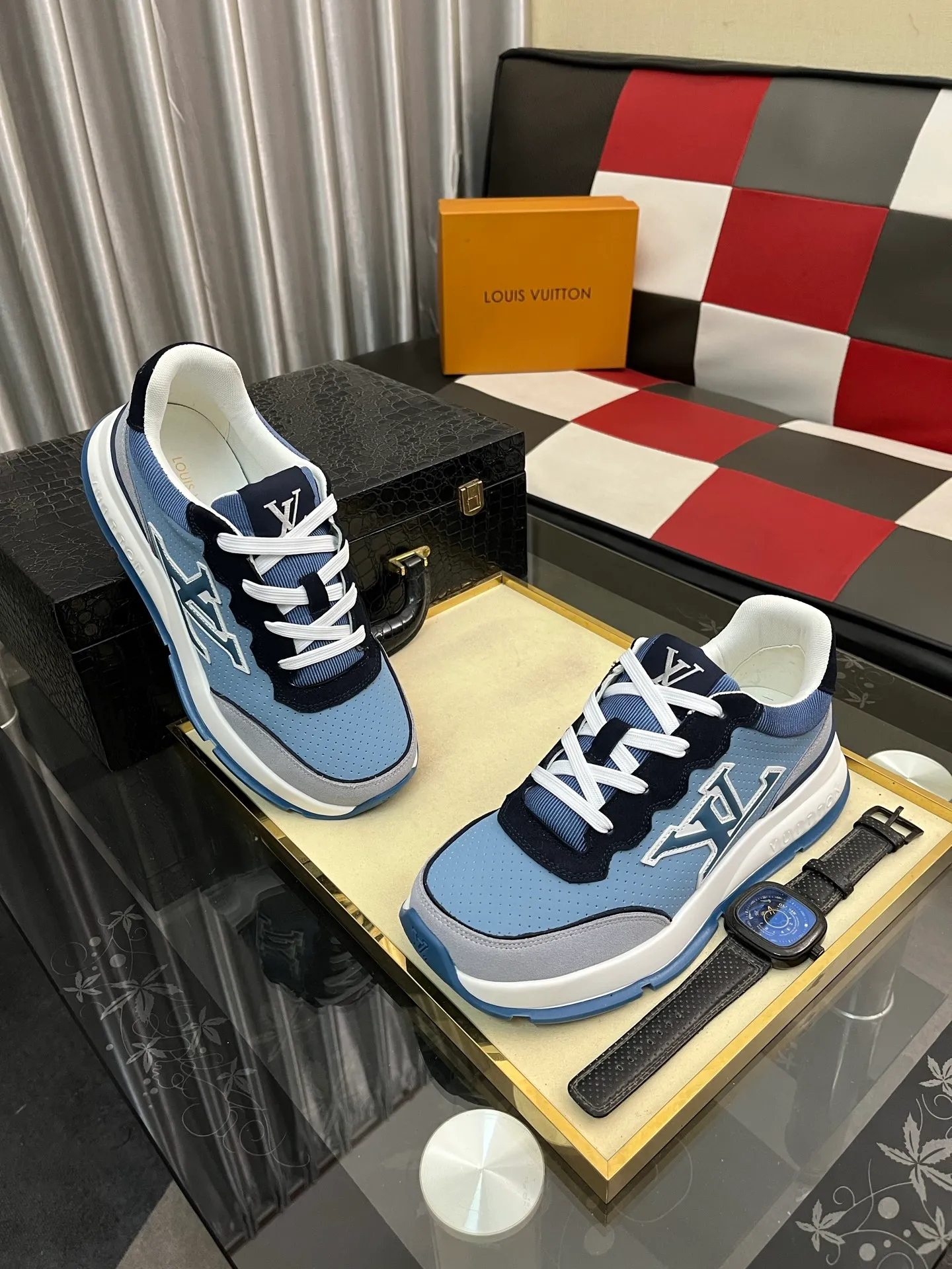 Men's Men's Shoes 💰: 438⌚️⌚️LV Louis Vuitton. The latest fashionable casual shoes are popular in physical stores. New spring and summer comfortable imported custom original cowhide, unique jacquard fabric element design. With sheepskin lining, Lv original bottom, [sun][sun] high-end packaging and high quality💪Details determine the quality, you can enter and leave the counter at will, welcome to compare🇮🇹Number of sizes 38-442️⃣colors available